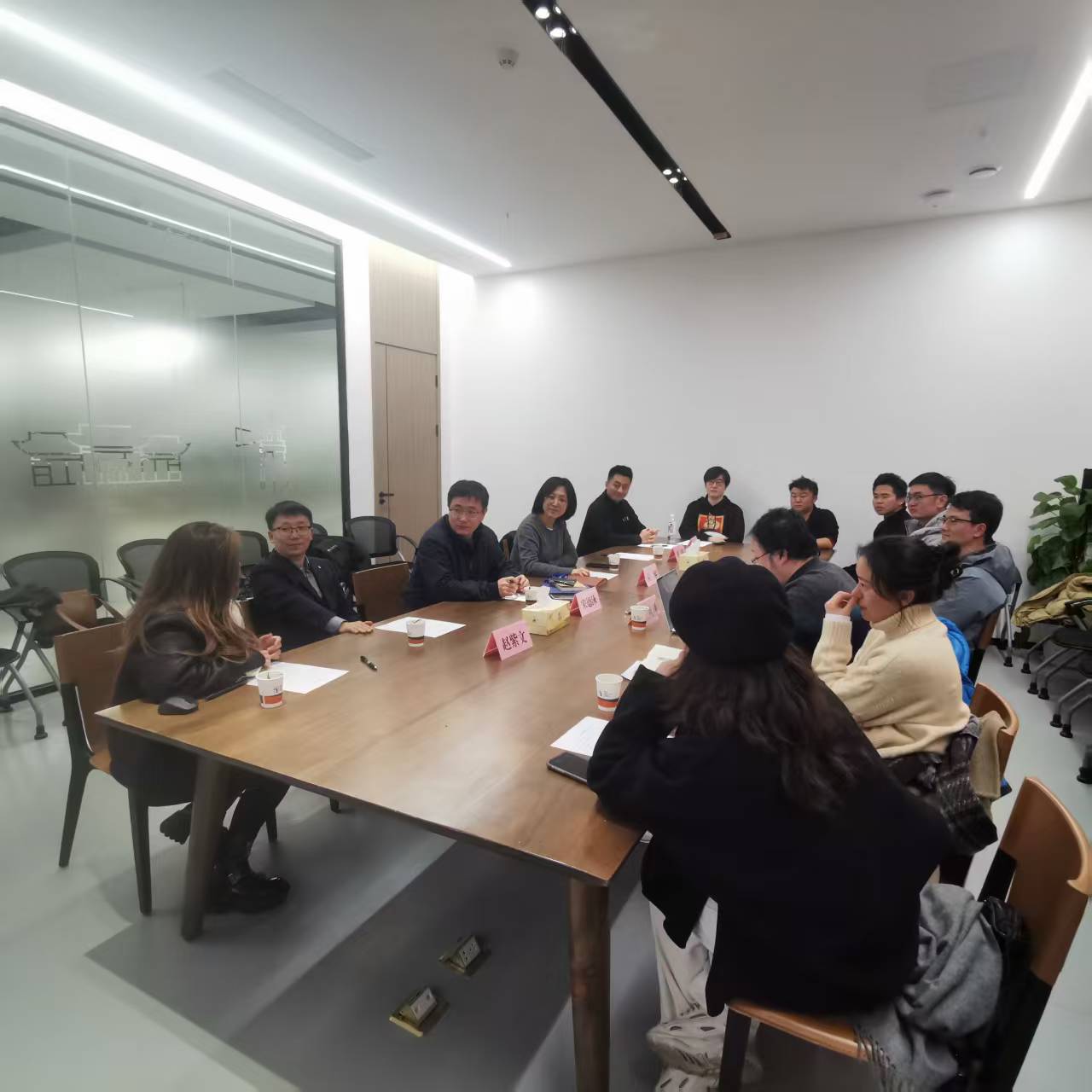 照片.jpg 照片.jpg